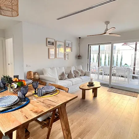 Casa Limones A 40 M De La Playa Holiday home *