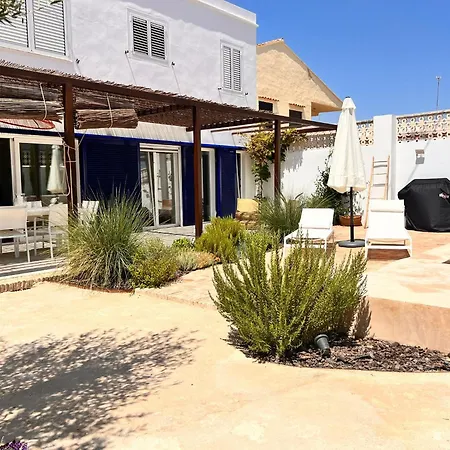 Holiday home Casa Limones A 40 M De La Playa Piles